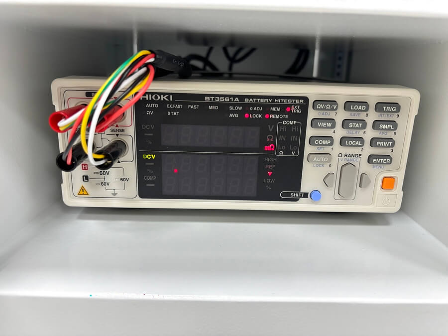 XWELL 5V6A battery grading machine for cylindrical cell capacity testing